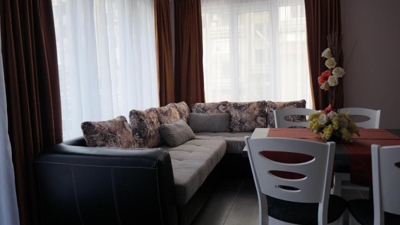 Apartments Orpheus Residence ヴェリングラード エクステリア 写真