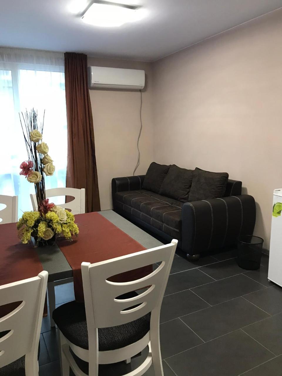 Apartments Orpheus Residence ヴェリングラード エクステリア 写真